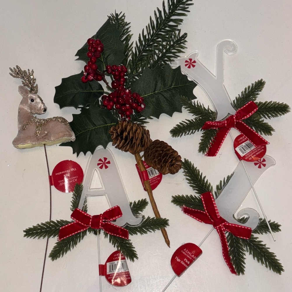 Floral Picks Christmas Crafting New Floral Festive Holiday Decoration Set NWT